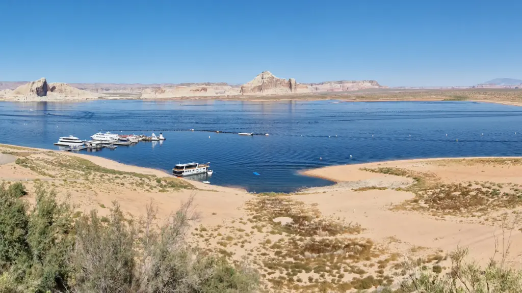 Glen Canyon National Recreation Area Lake Powell Wahweap Marina